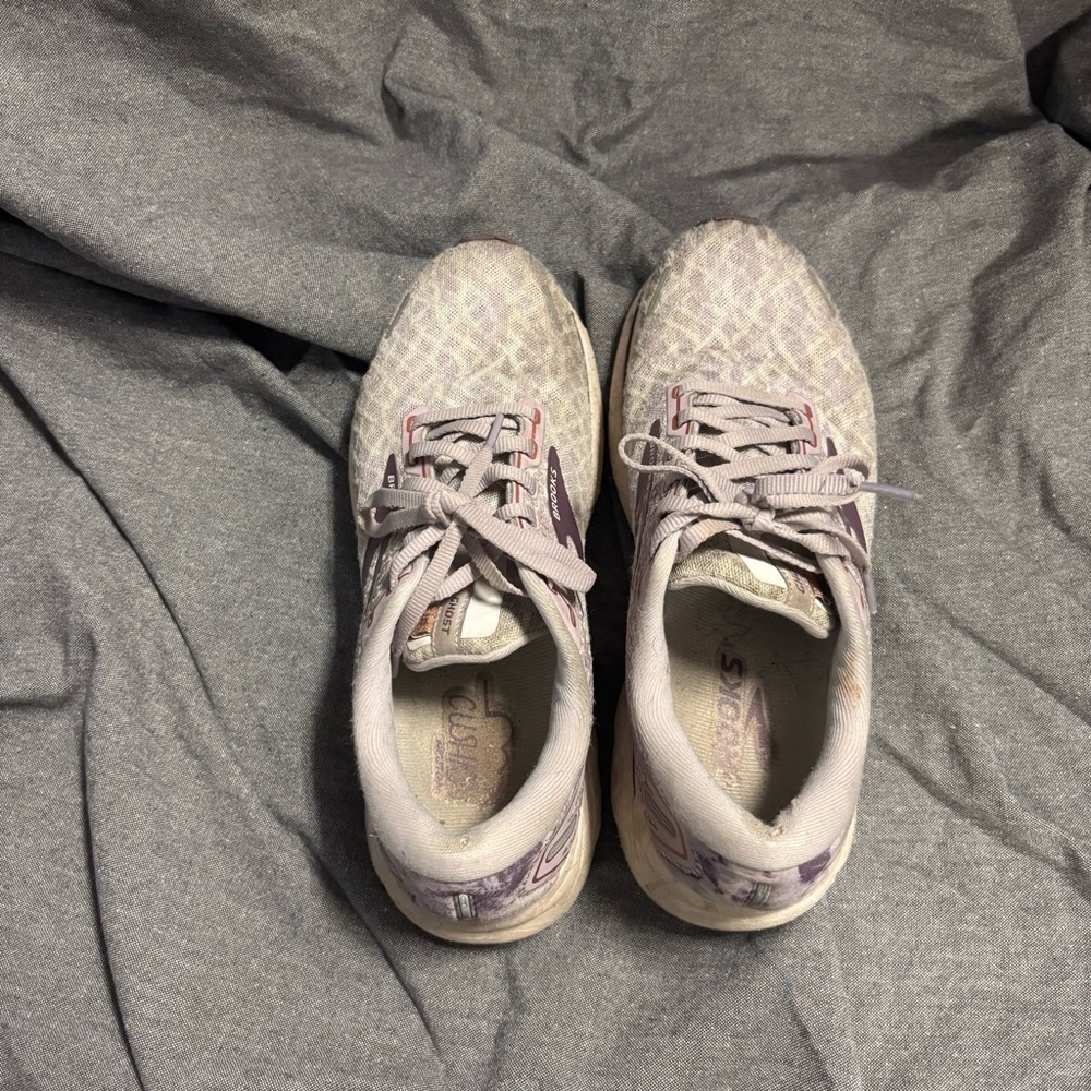 Brooks Ghost 14 size 8 - Picture 4 of 9